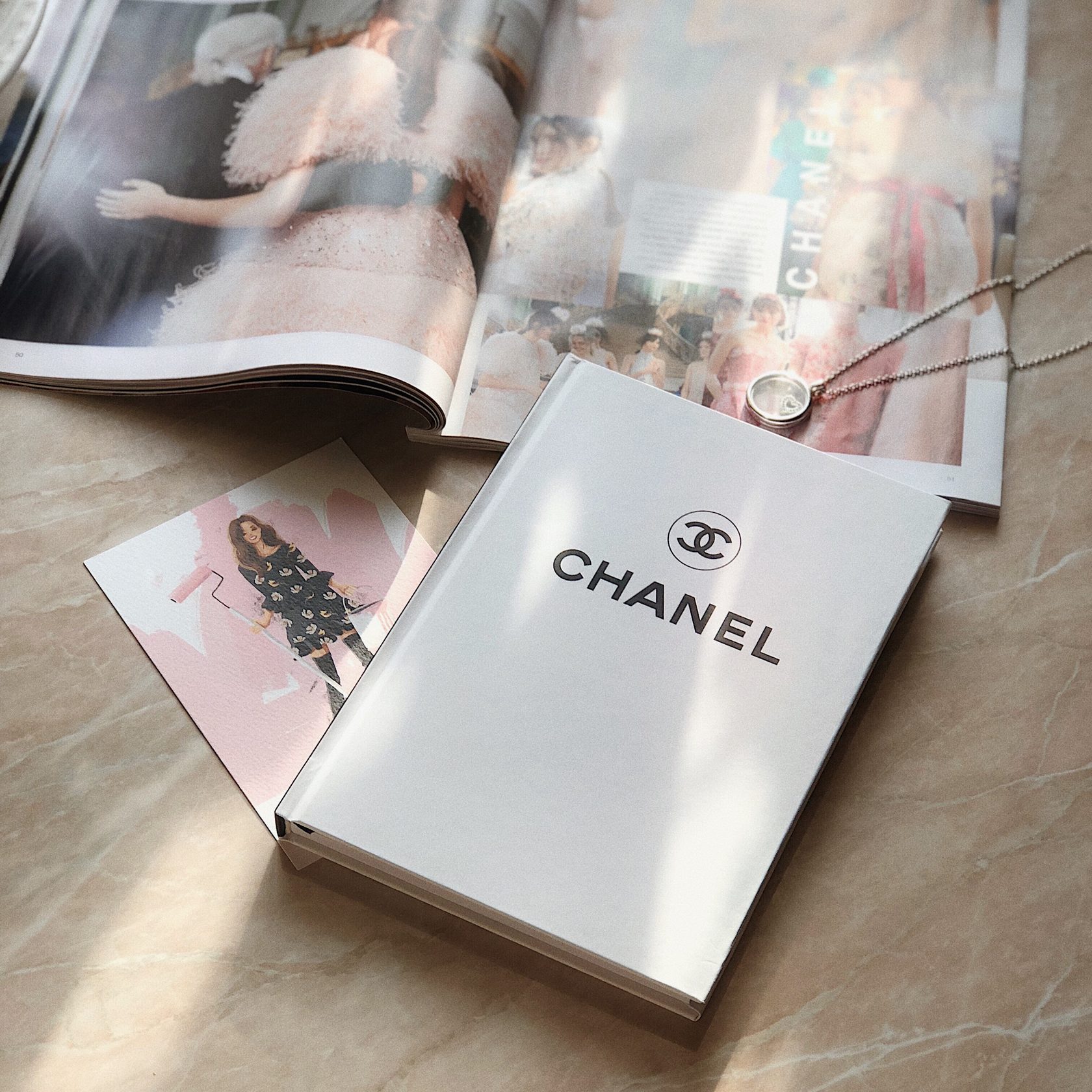 Ежедневник белый Chanel White
